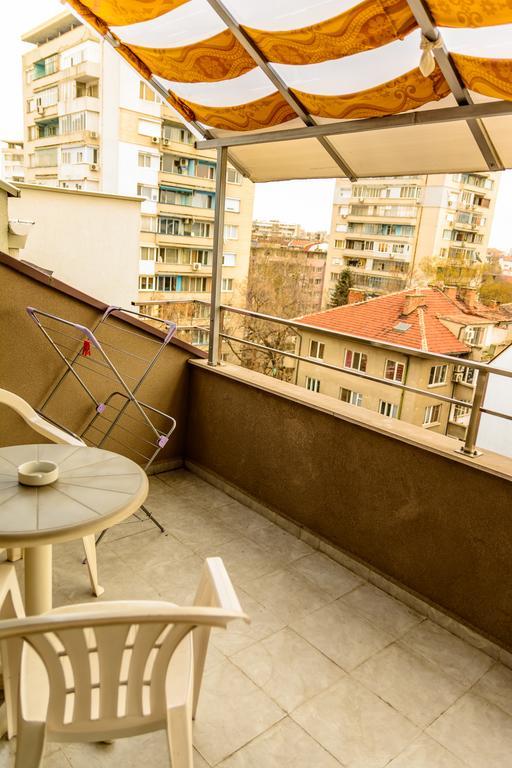 Apartment Leonardo Da Vinci Plovdiv Bagian luar foto